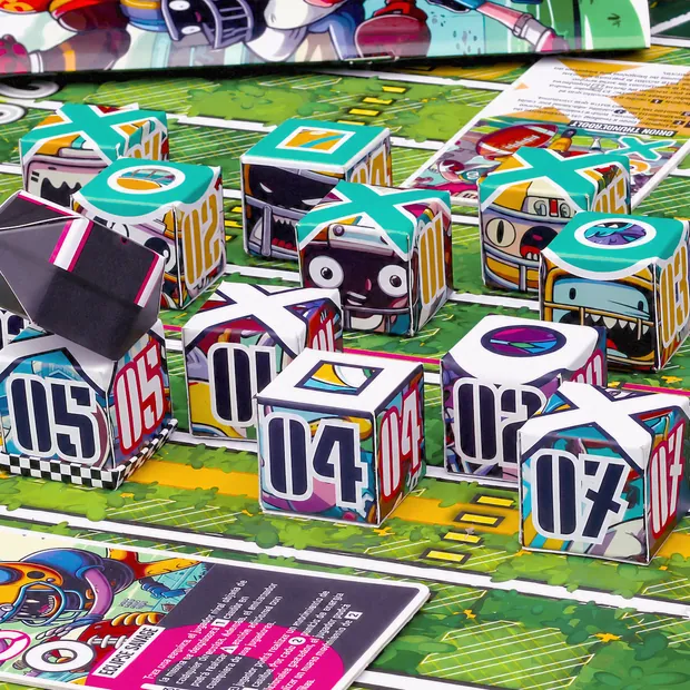 V4 · Cajas para los equipos · Caja para las cartas · Cajas para los balones
